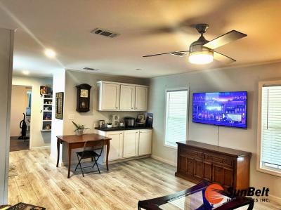 Photo 5 of 23 of home located at 6632 Hopi Trail Leesburg, FL 34748