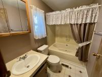 1984 Commodore Bayshore Manufactured Home