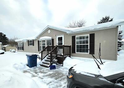 Photo 2 of 23 of home located at 5736 S. Mayberry Kalamazoo, MI 49009