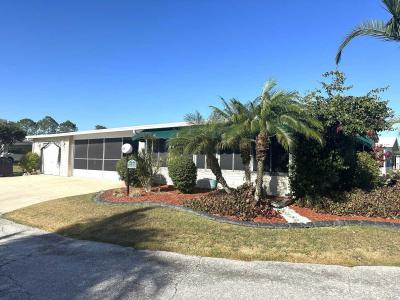 Photo 2 of 28 of home located at 4622 Duffer Pl. Lot #530 Lakeland, FL 33801