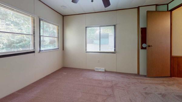 Holly Park Mobile Home