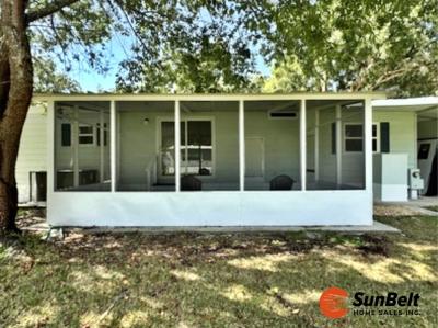 Photo 5 of 56 of home located at 3021 SW 88th Street Ocala, FL 34470