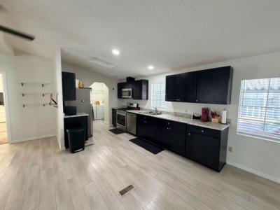 Photo 4 of 21 of home located at 6420 E Tropicana Ave Lot 442 Las Vegas, NV 89122