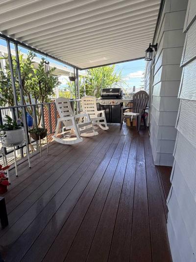 Photo 4 of 37 of home located at 600 W Gladstone Azusa, CA 91702