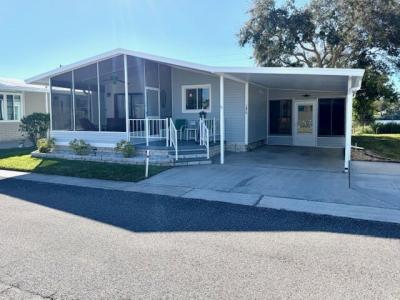 Photo 2 of 39 of home located at 1071 Donegan Road, Lot 1475 Largo, FL 33771