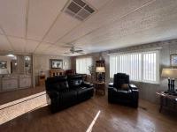 1980 Skyline Hillcrest Manufactured Home