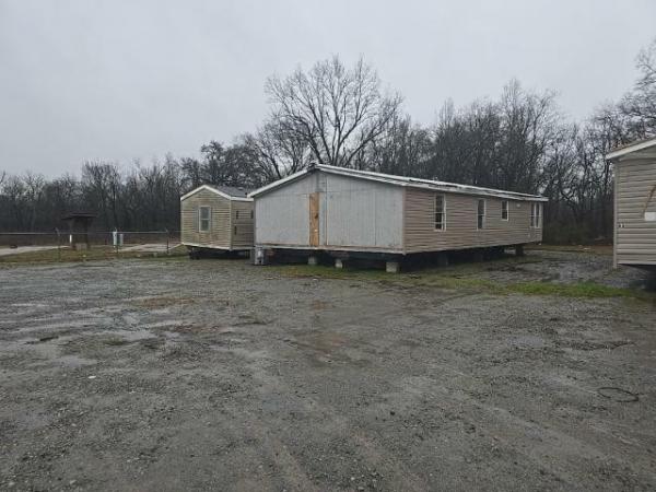 Photo 1 of 2 of home located at J & M Homes Llc 3418 Highway 65 S Pine Bluff, AR 71601
