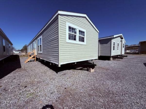 Photo 1 of 2 of home located at Mobile Mansions Of Louisiana 4700 NE Evangeline Trwy Carencro, LA 70520
