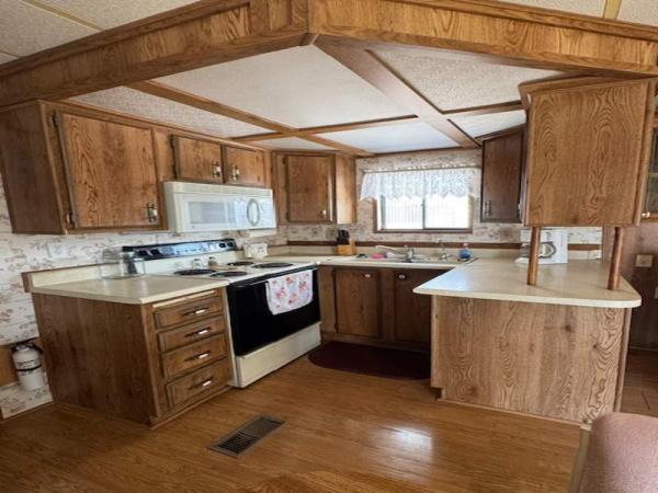 1986 TAHO Manufactured Home