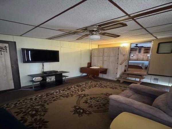 1986 TAHO Manufactured Home