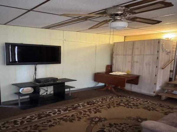 1986 TAHO Manufactured Home