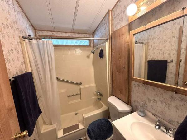 1986 Skyline Manufactured Home