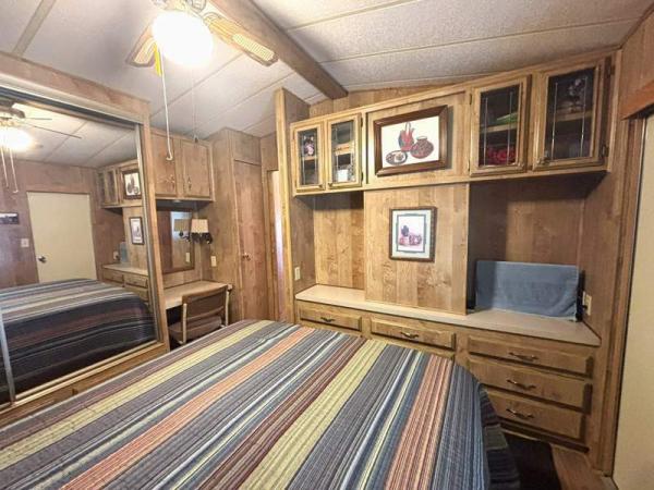 1986 Skyline Manufactured Home