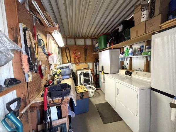 1986 Skyline Manufactured Home