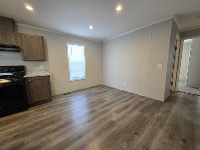 Photo 5 of 10 of home located at 770 Morgan Drive Flint, MI 48506