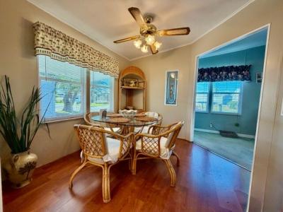 Photo 5 of 13 of home located at 121 Arianna Way Auburndale, FL 33823