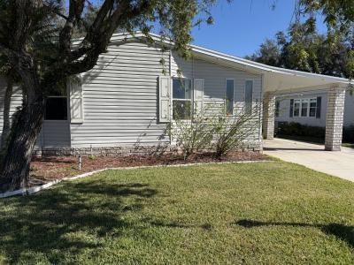 Photo 2 of 3 of home located at 137 E Hampton Dr Auburndale, FL 33823