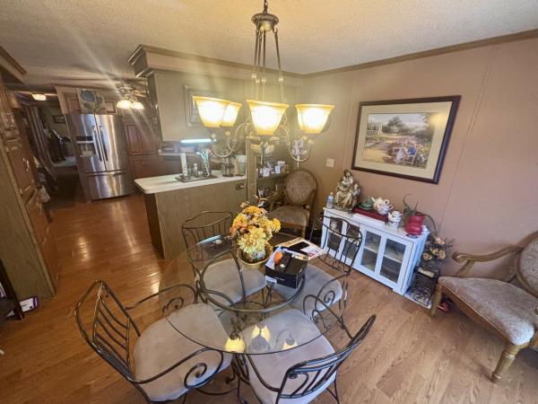 1990 Parkwood mobile Home