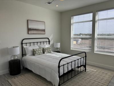 Photo 4 of 20 of home located at 3301 S Goldfield Road Lot 5099 Apache Junction, AZ 85119