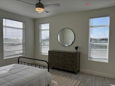 Photo 5 of 20 of home located at 3301 S Goldfield Road Lot 5099 Apache Junction, AZ 85119