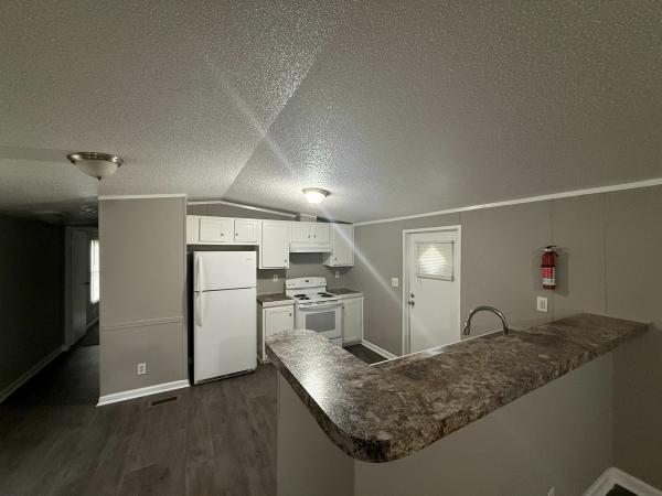 2006 Clayton Homes Inc Community Series Mobile Home