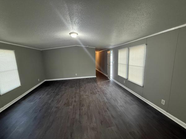 2006 Clayton Homes Inc Community Series Mobile Home