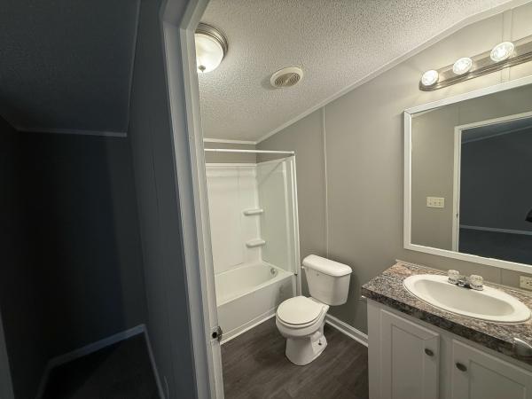 2006 Clayton Homes Inc Community Series Mobile Home