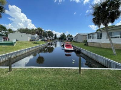 Photo 3 of 20 of home located at 155 South Lake Drive Leesburg, FL 34788