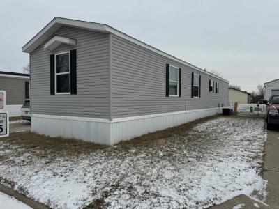 Photo 2 of 25 of home located at 1971 SE Winter Park Dr. #106 Ankeny, IA 50021