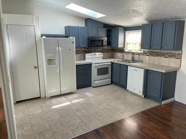 2003 REG Mobile Home