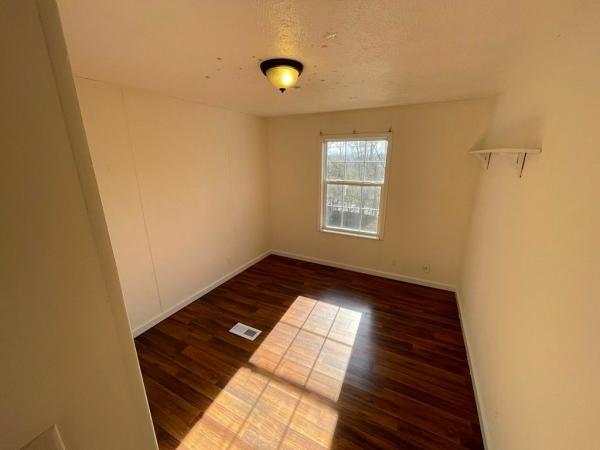 2003 REG Mobile Home