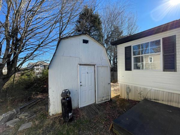 2003 REG Mobile Home