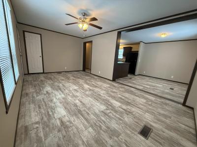 Photo 4 of 26 of home located at 11747 Cascade Circle #92 Romeo, MI 48065