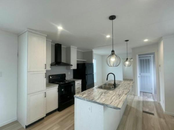 2025 Champion Redmond - New Moon Manufactured Home