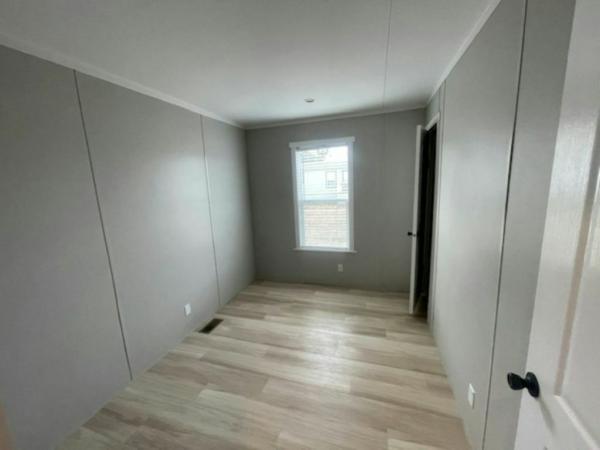 2025 Champion Redmond - New Moon Manufactured Home