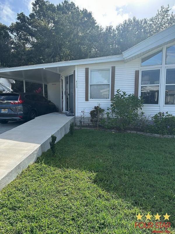 Photo 1 of 2 of home located at Southern Loop Zephyrhills, FL 33541