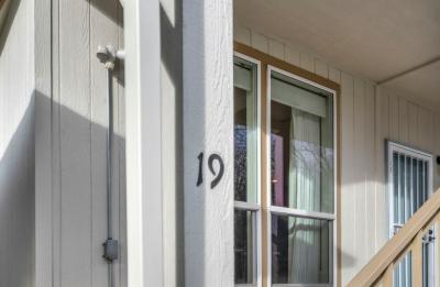 Photo 4 of 26 of home located at 233 Arrowhead Dr, #19 Carson City, NV 89706