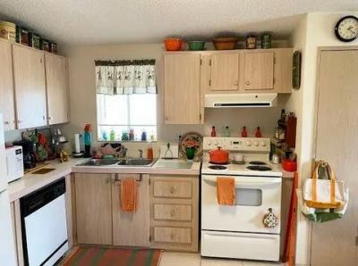 Photo 3 of 14 of home located at 107 Jacaranda Way Parrish, FL 34219