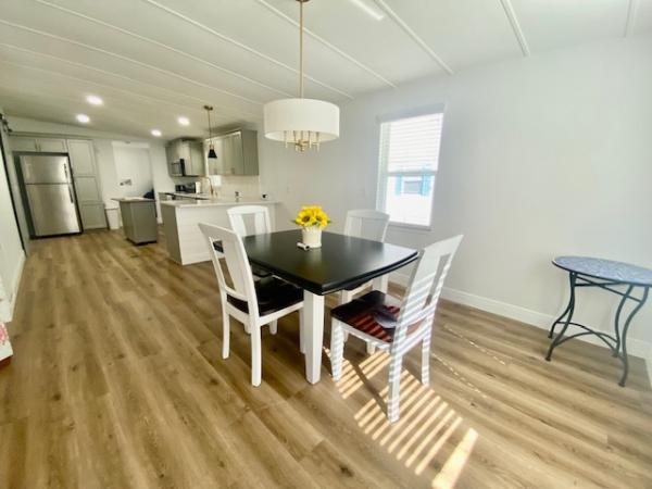 1983 BROO HS Mobile Home