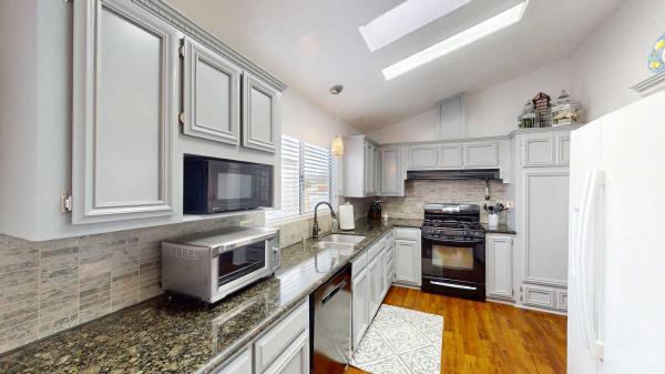 1989 Goldenwest Manufactured Home