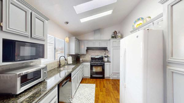 1989 Goldenwest Manufactured Home