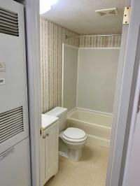 1998 Fleetwood Broadmoore Mobile Home