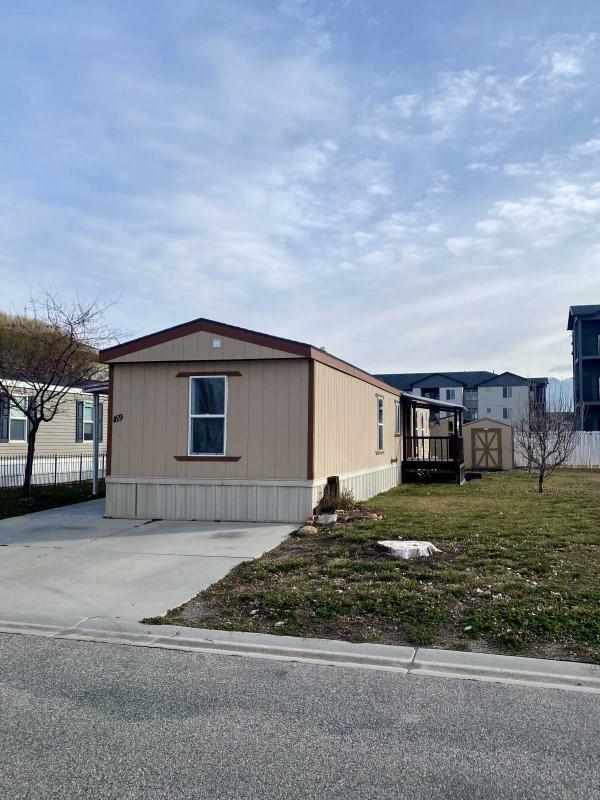 1998 Fleetwood Broadmoore Mobile Home