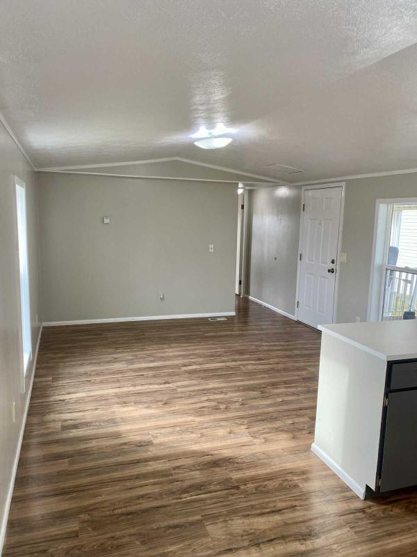 1998 Fleetwood Broadmoore Mobile Home