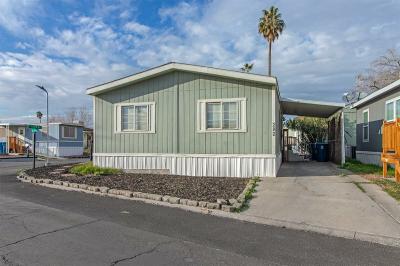 Photo 2 of 16 of home located at 1624 Palm St. Las Vegas, NV 89104