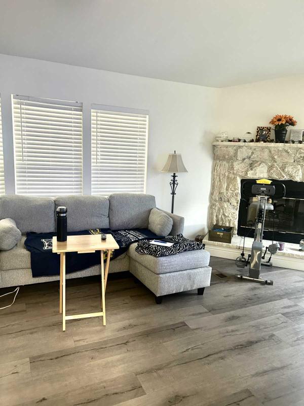 1992 Fleetwood Sunpoint 373E Manufactured Home