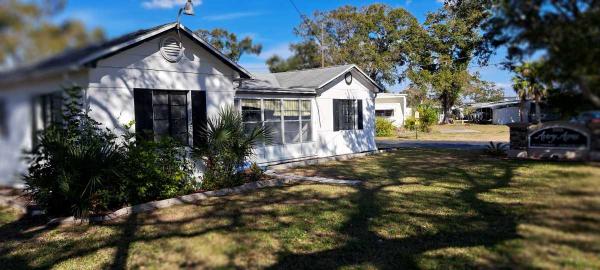 1980  Mobile Home For Sale