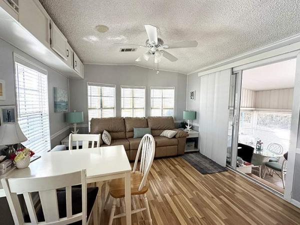 1988 Unknown Manufactured Home