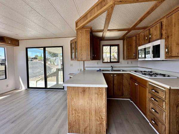 1987 Park Model Manufactured Home