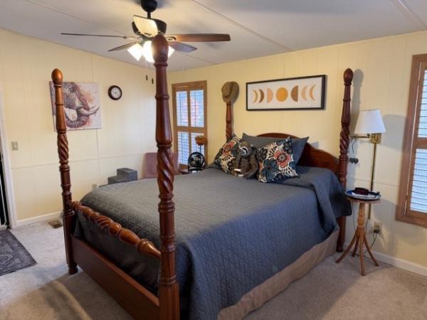 1988 HOME Manufactured Home